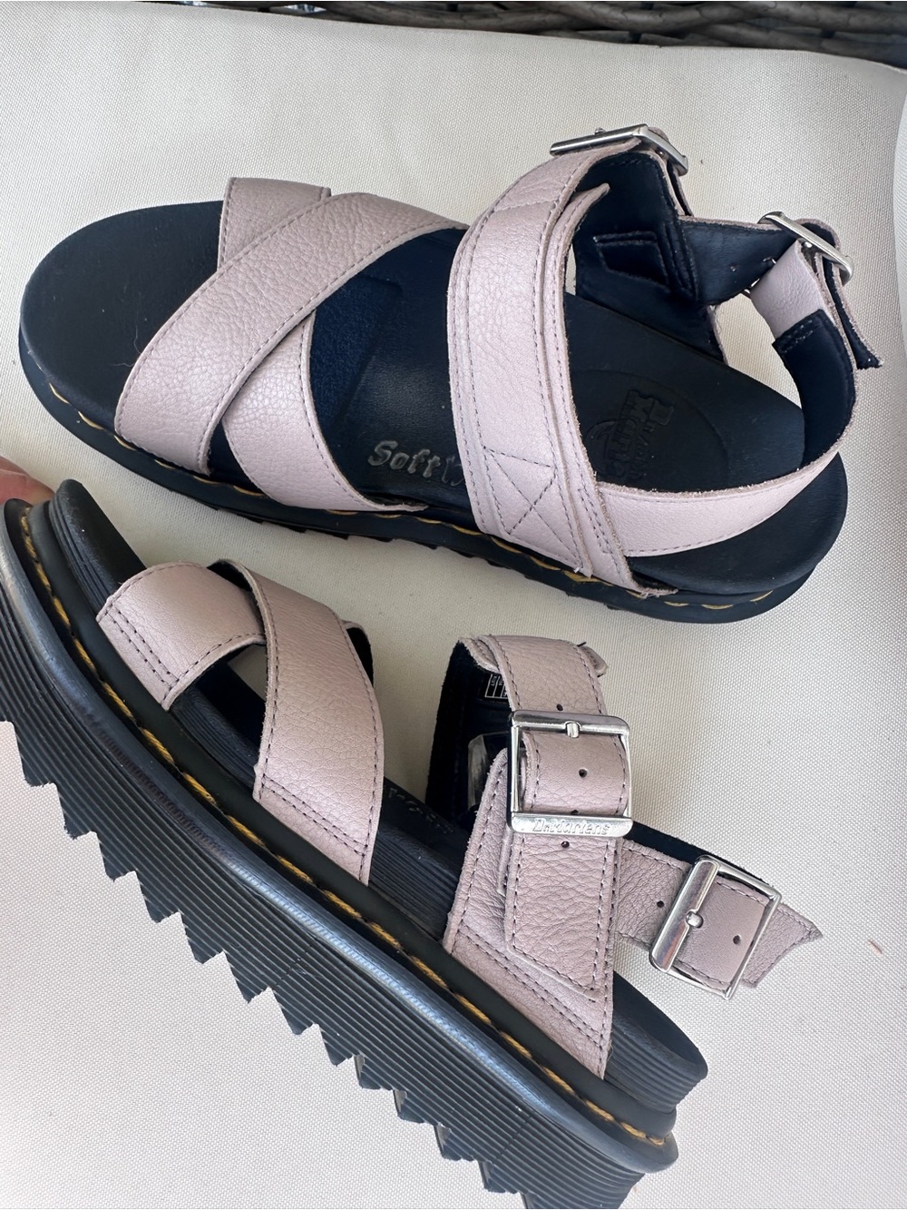LIKE NEW! Dr. Martens voss II sandal size 7, EU 38 platform women’s sandal